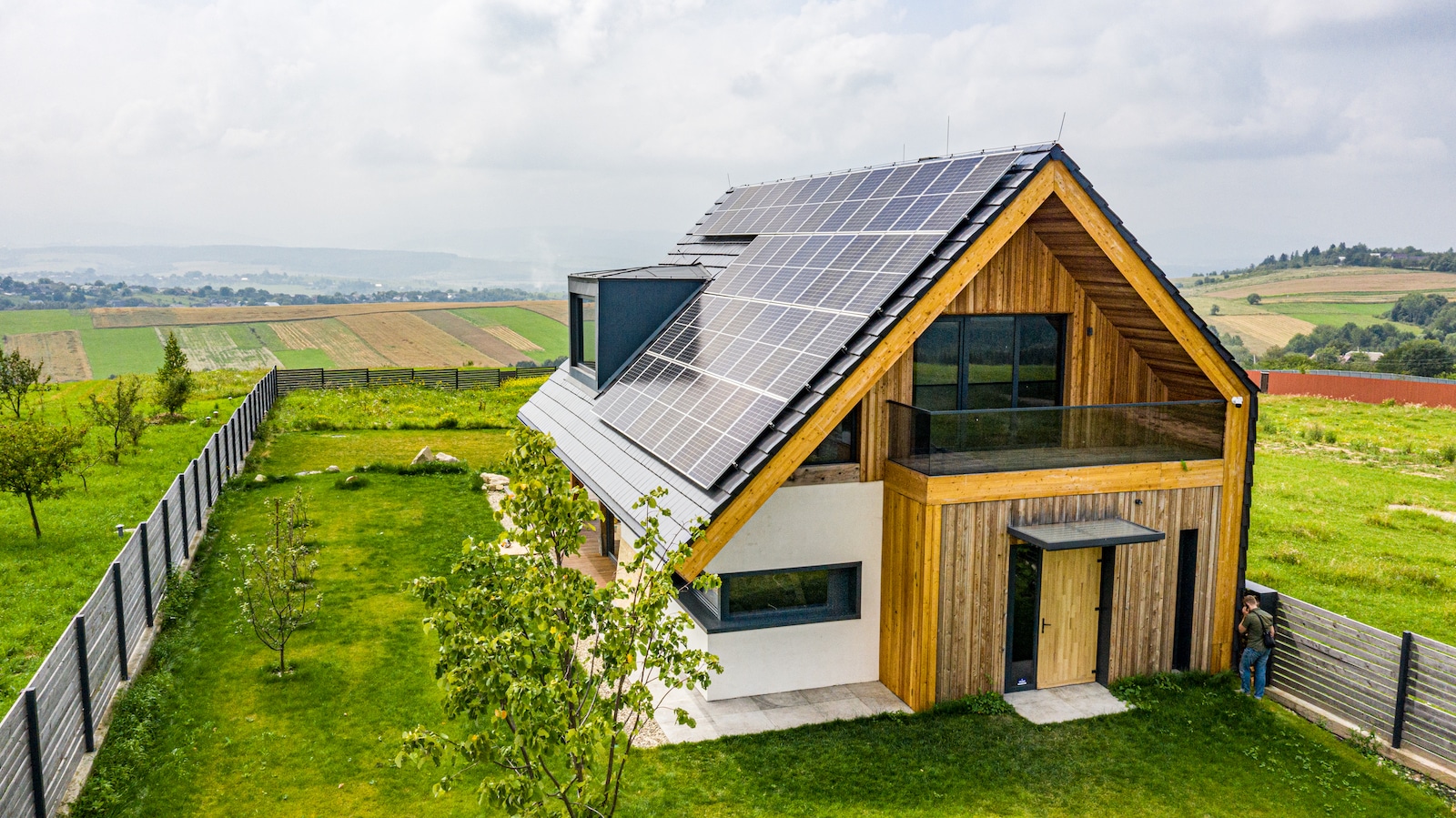 Maison Bepos avec panneaux solaires